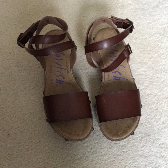 Blow Fish Platform Sandal - Picture 2 of 4